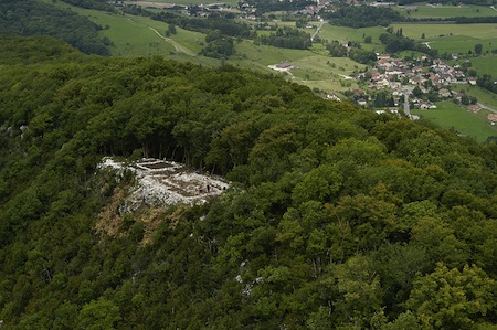 Salins-lès-Bains (Jura) : le camp du Château / campagne 2011